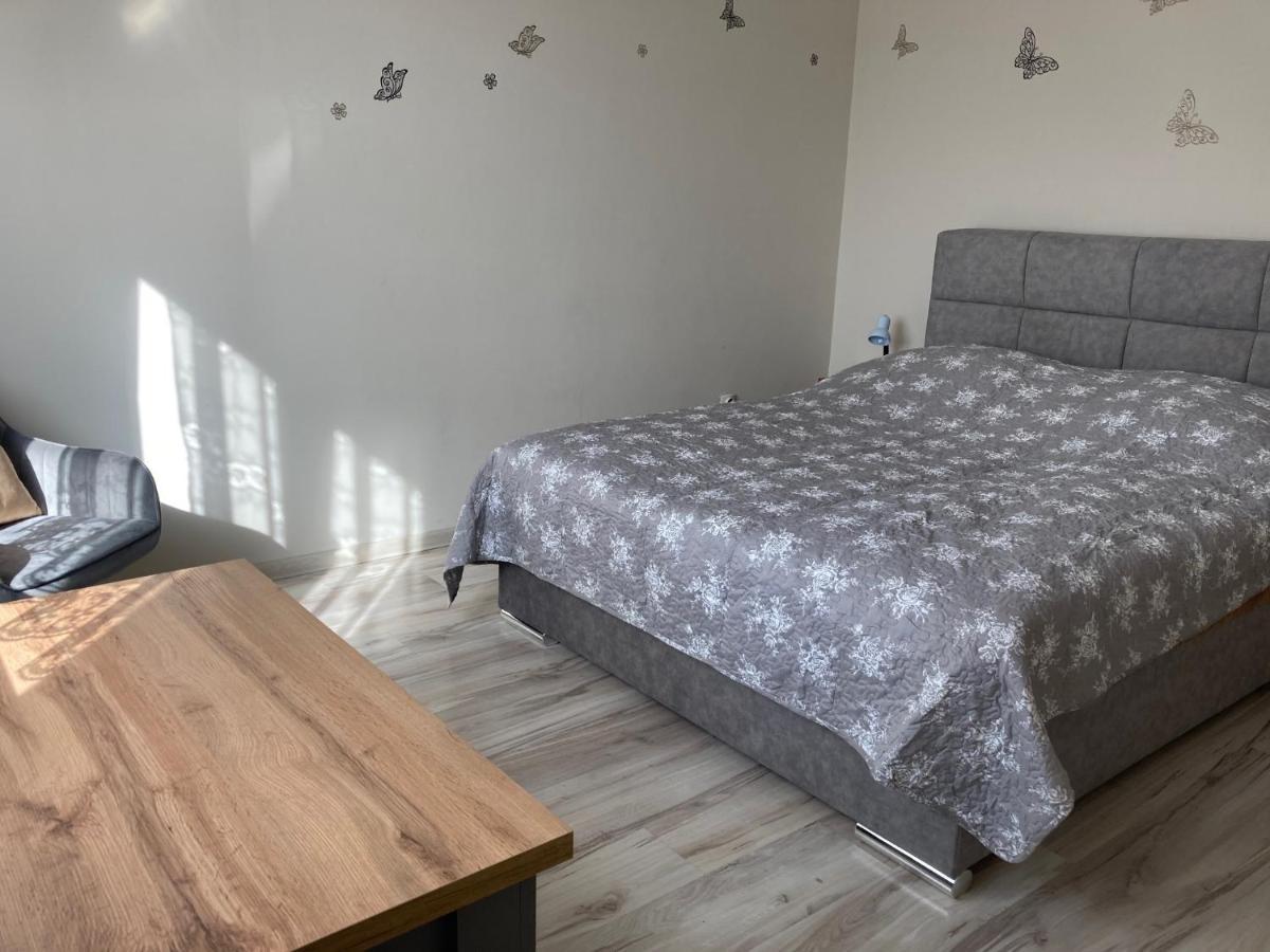 Kristály Apartman Eger Esterno foto